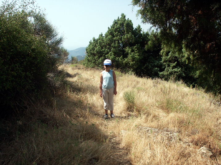 2004-07 Lucéram 013.jpg - DCF 1.0